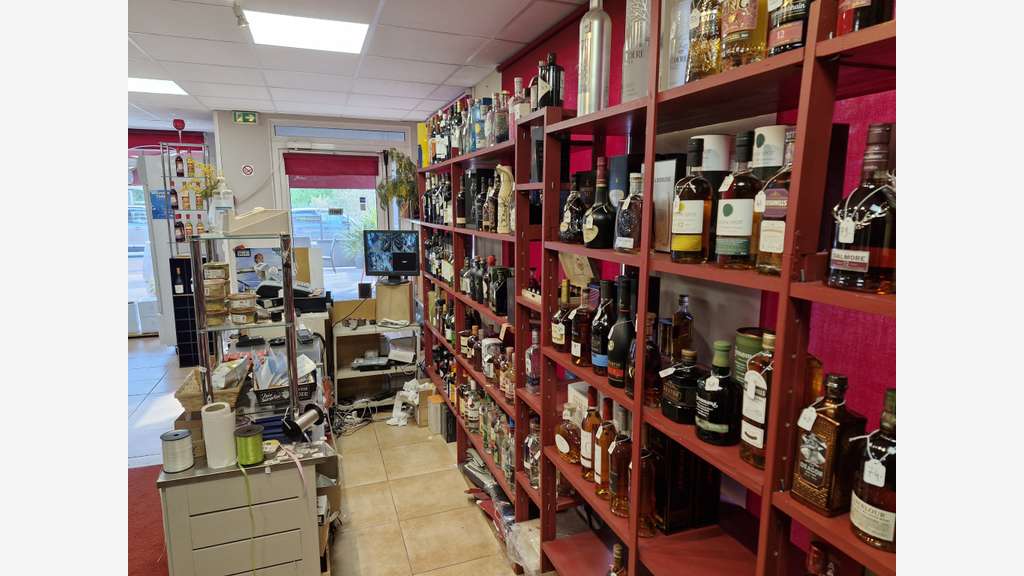 Vente fonds de commerce cave à vins à Mandelieu