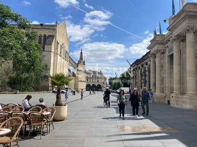 Vente Hôtel - Hôtel restaurant à Bordeaux