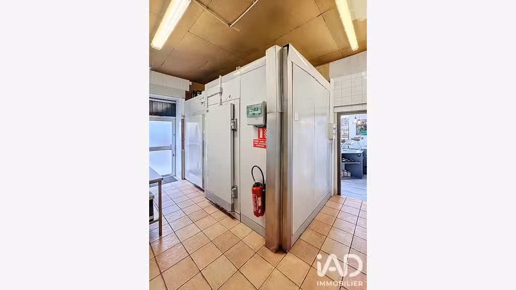Vente FDC Traiteur en centre ville de Valserhône