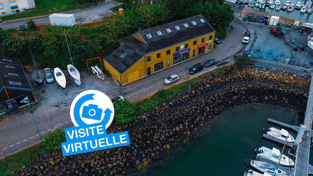 Vente FDC Voilerie et accastillage à Tréboul port