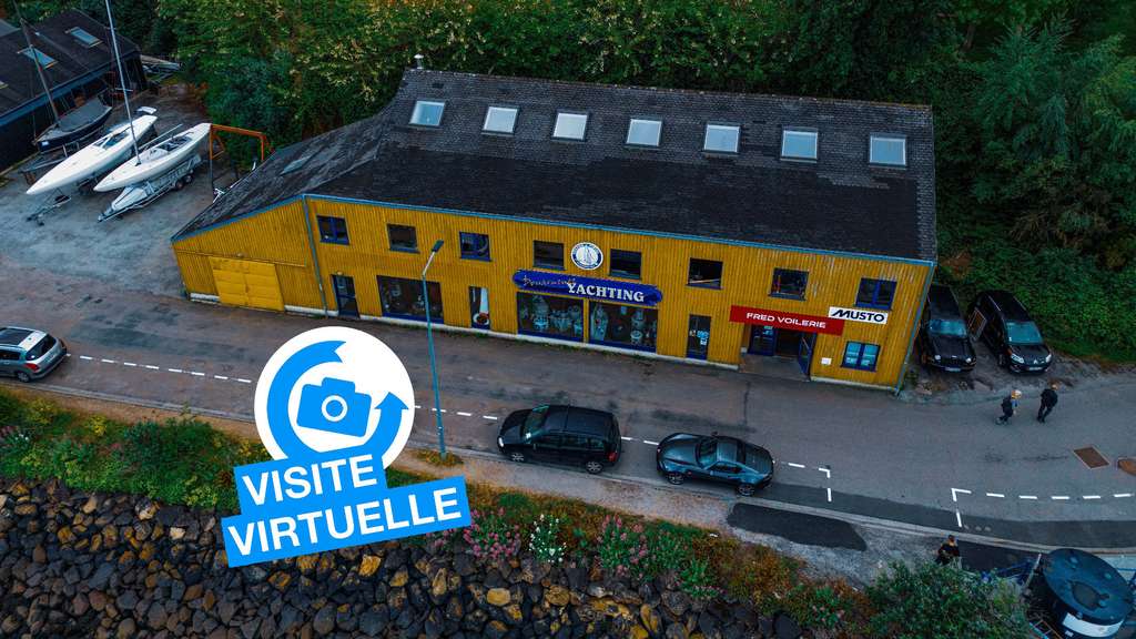 Vente FDC Voilerie et accastillage à Tréboul port