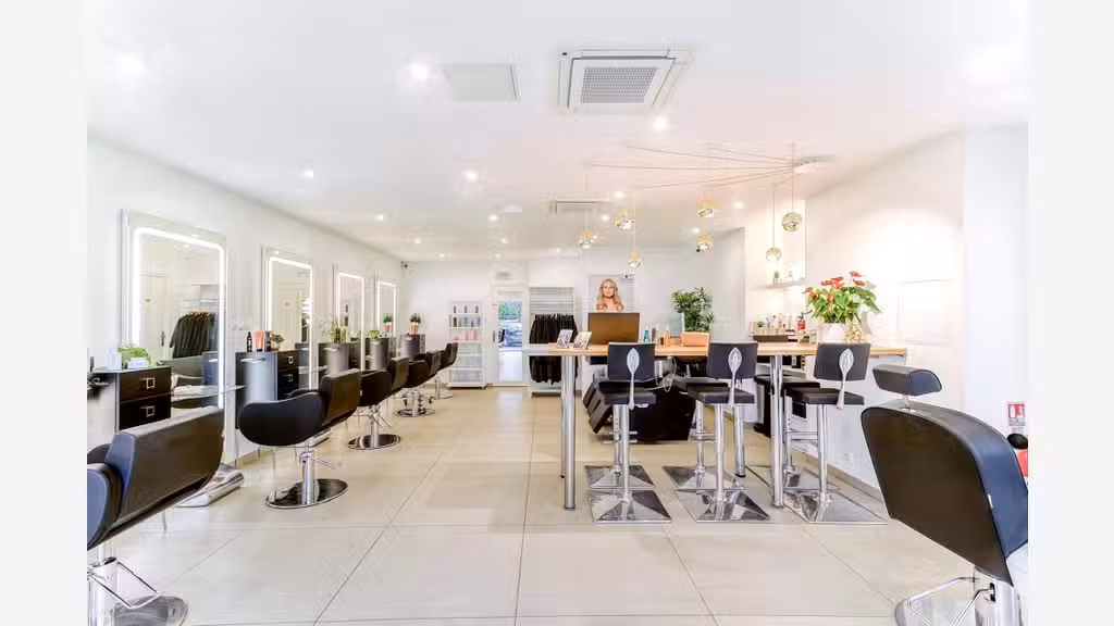 AV salon de coiffure 61m² Eaubonne empl attrayant