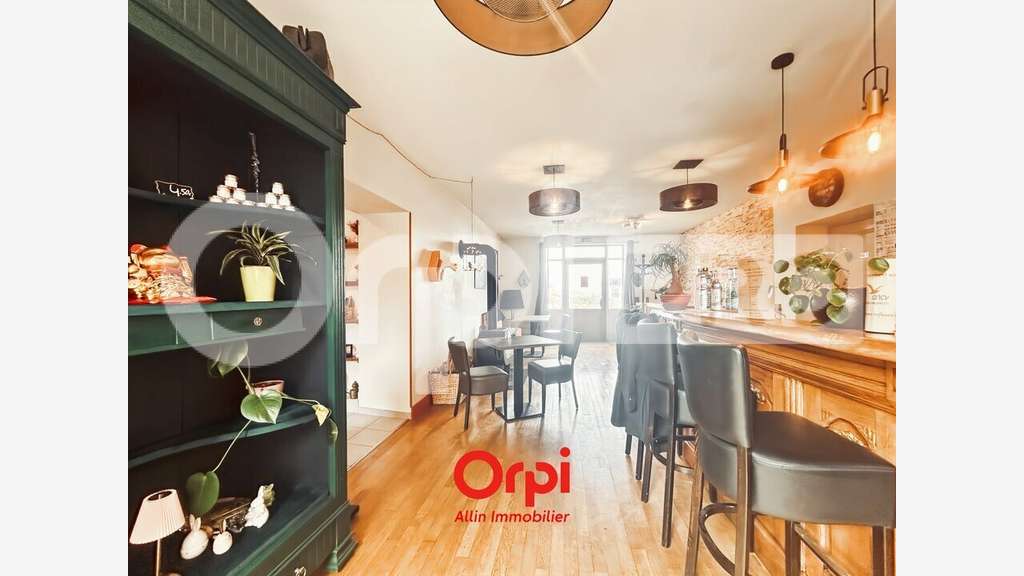 A vendre auberge restaurant reconnue à Echassières