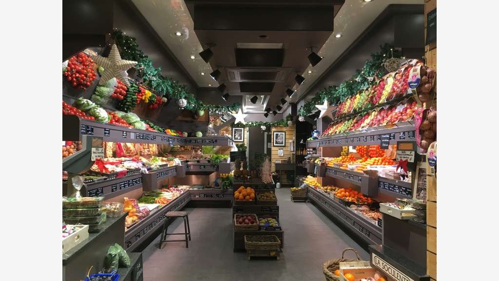 A vendre FDC de fruits et légumes centre ville 59