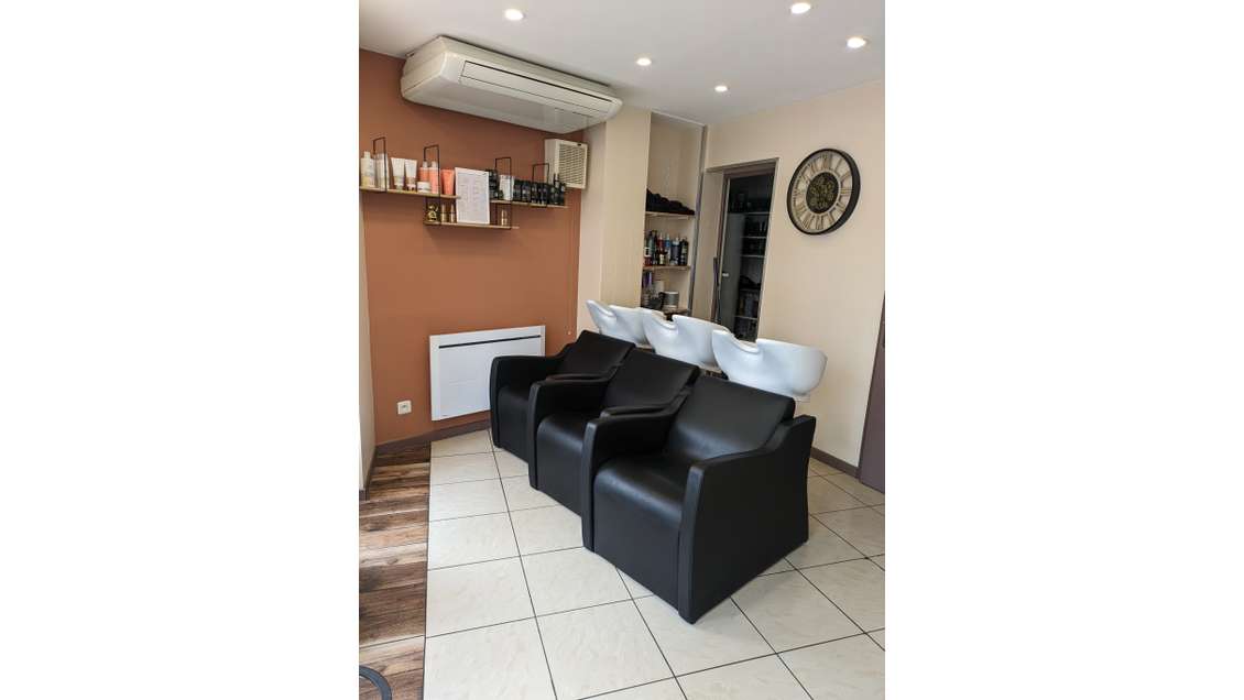 A vendre salon de coiffure près du Havre