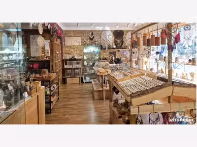 Boutique 65 m² · Rennes 35000 · Quartier Centre