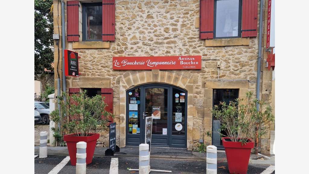 boucherie-charcuterie-traiteur bourg proche Sarlat