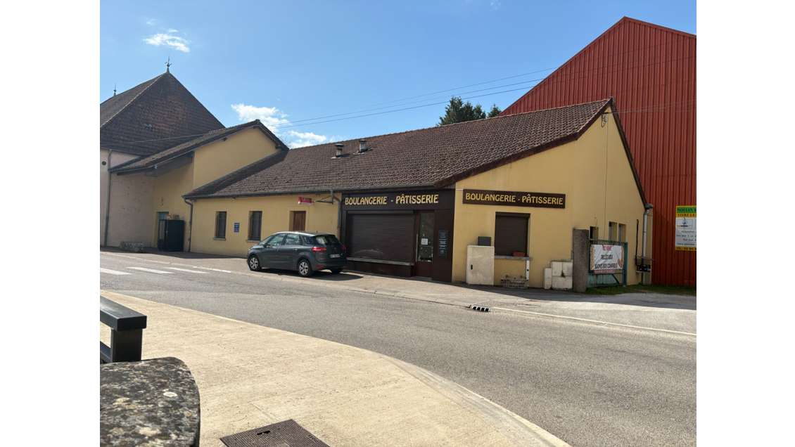 AV boulangerie pâtisserie jolie vue sur la Saone