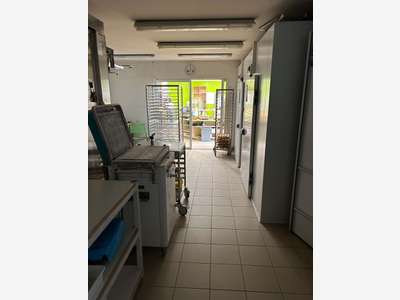 Vente très belle boulangerie dans village du Gard