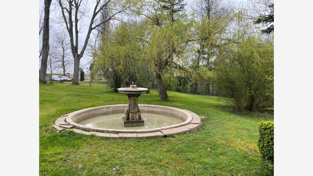 A VENDRE DOMAINE VALLEE DE CHEVREUSE