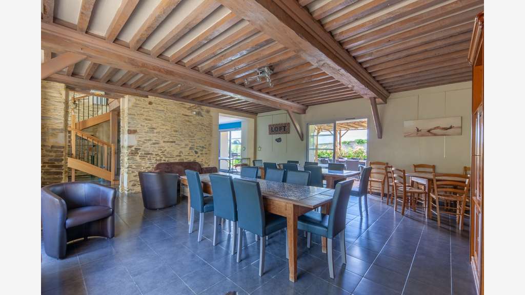 Grande propriété avec complexe de Gîtes