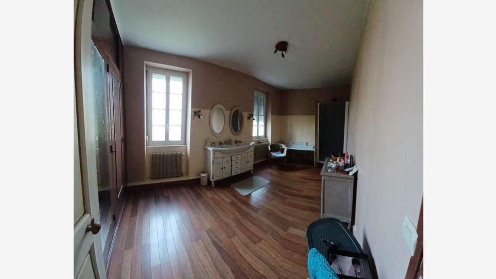 Grande propriété avec complexe de Gîtes