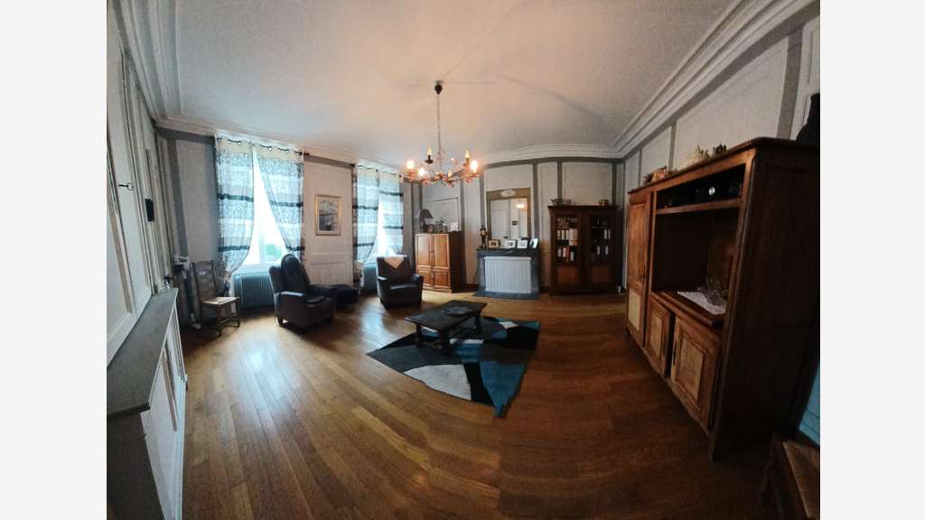 Grande propriété avec complexe de Gîtes