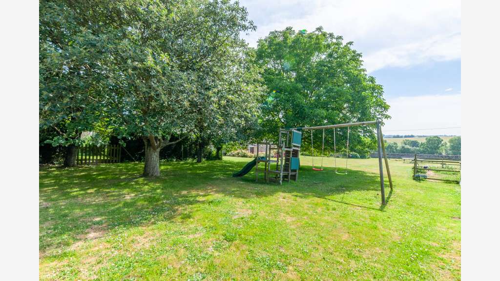 Grande propriété avec complexe de Gîtes