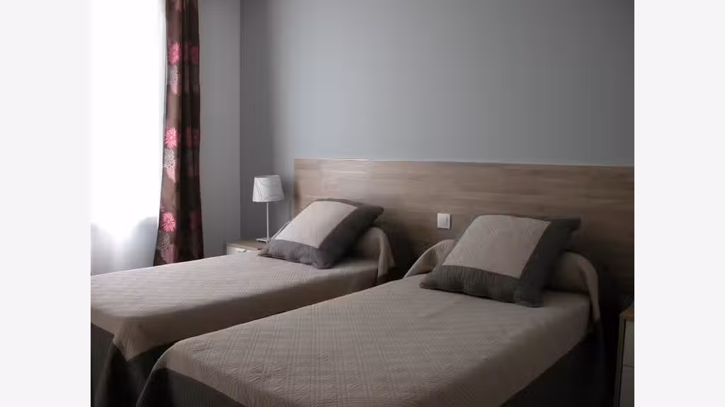 A vendre meublés de tourisme ville thermale 17