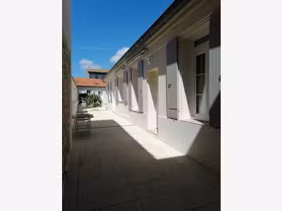 A vendre meublés de tourisme ville thermale 17