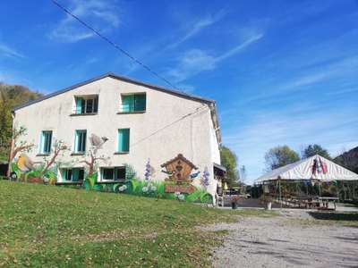 Murs et fonds GÎTE DE GROUPE + MAISON PYRENÉES