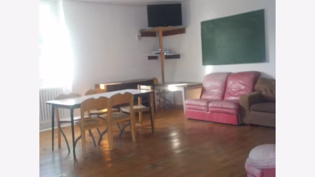 Murs et fonds GÎTE DE GROUPE + MAISON PYRENÉES