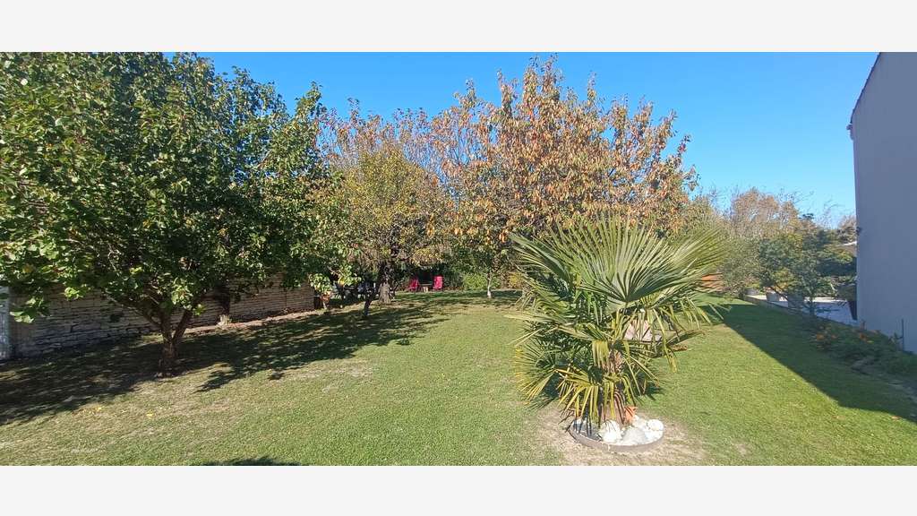 PROPRIÉTÉ TOURISTIQUE – MARAIS POITEVIN – 490 K€