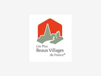 A vendre jolie épicerie fine dans village classé
