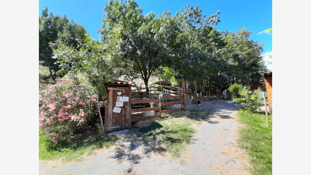 Vente parc animalier en Sud Ardèche