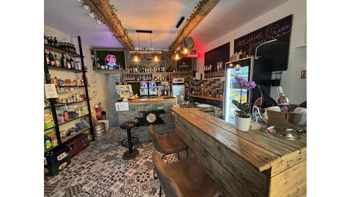 Snack, épicerie, glacier à vendre à St Montan