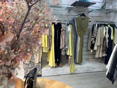 Vente Habillement - Textile à Boé