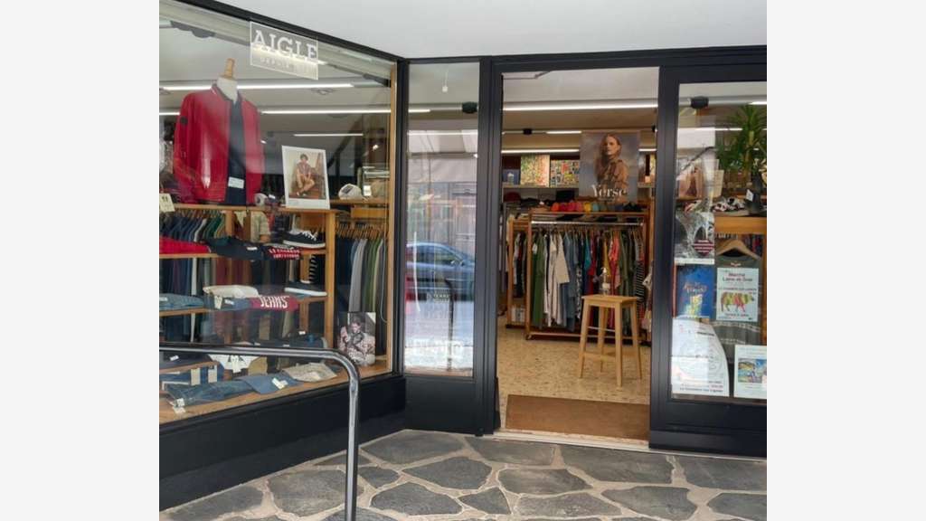 Vends Fond de commerce Chambon sur Lignon centre