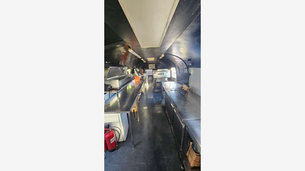 FOOD TRUCK American airstream sovereign 1972