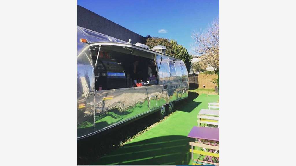 FOOD TRUCK American airstream sovereign 1972