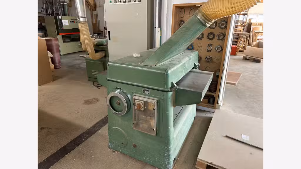 AV menuiserie agencement ébénisterie à Morteau