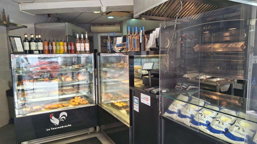 A vendre FDC rôtisserie traiteur axe passant Vence