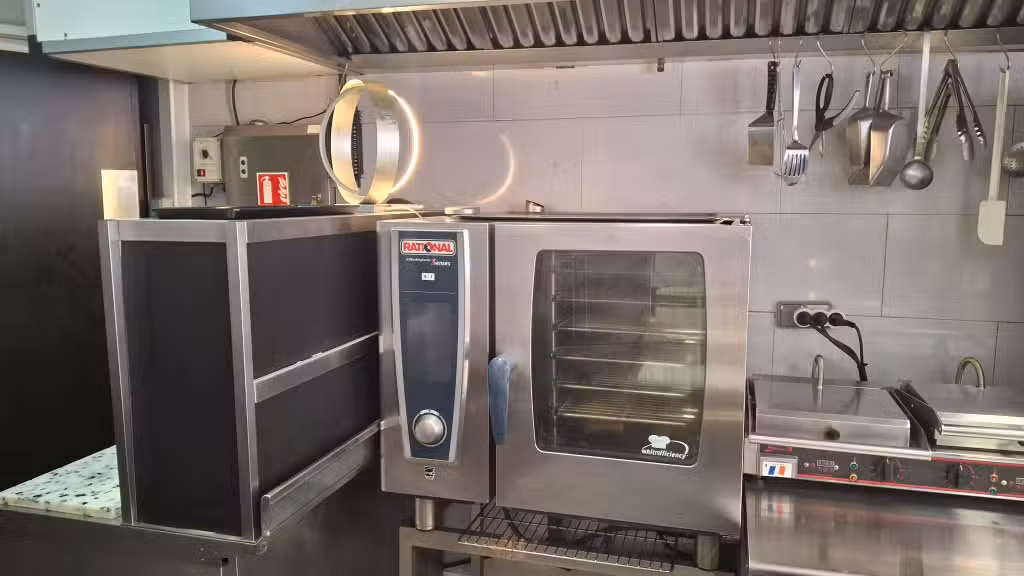 A vendre FDC rôtisserie traiteur axe passant Vence