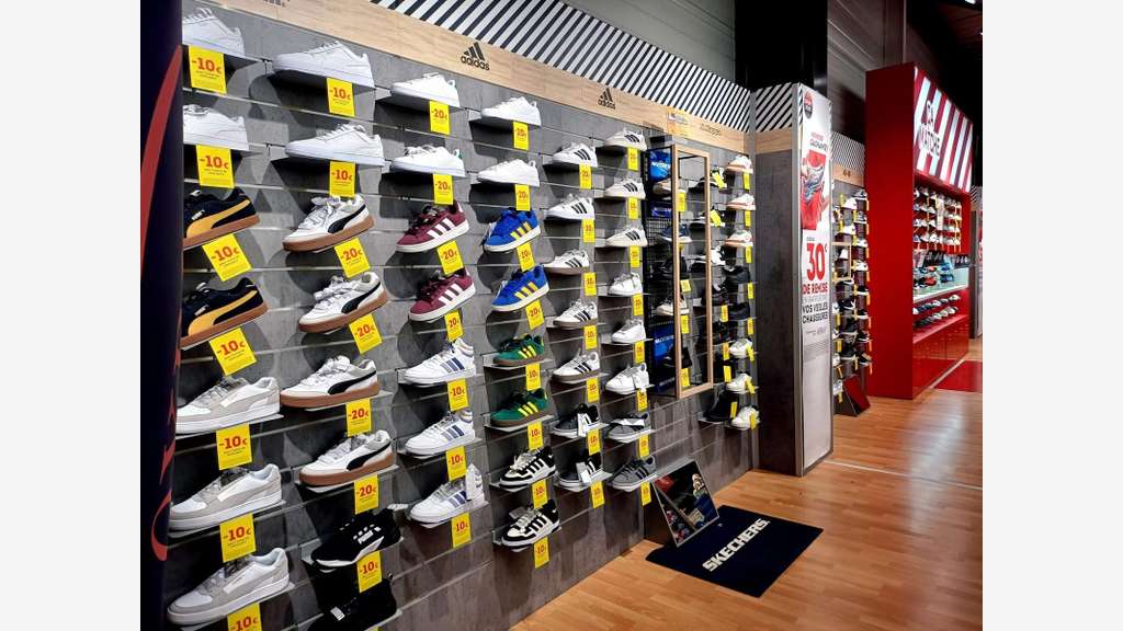 Vente FDC Sport 2000 empl strat à Bédarieux (34)