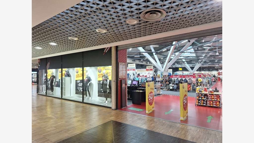 Vente FDC sport 2000 empl stratégique à Eragny