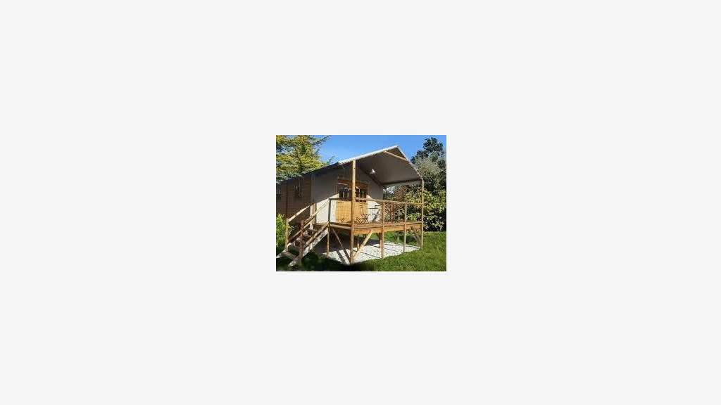 Camping 4* Premium Clé en Main (murs et fonds)