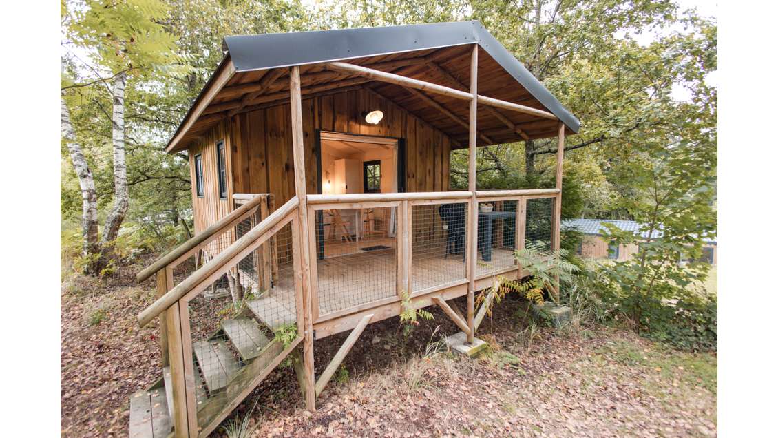 A vendre charmant camping *** dans le Puy de Dôme