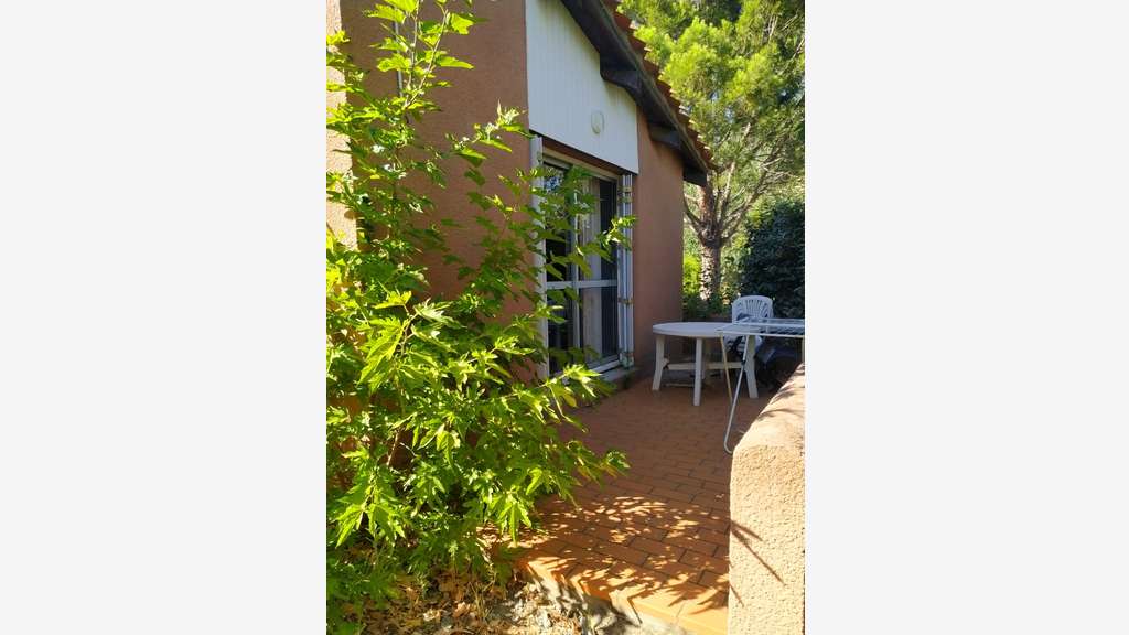 Vente FDC camping - restaurant dans les Corbières