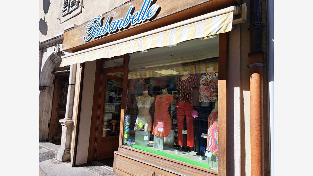 Vente FDC Mercerie Lingerie centre ville 74