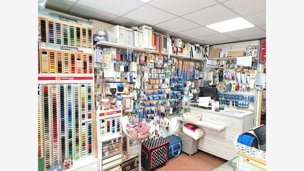 Vente FDC Mercerie Lingerie centre ville 74