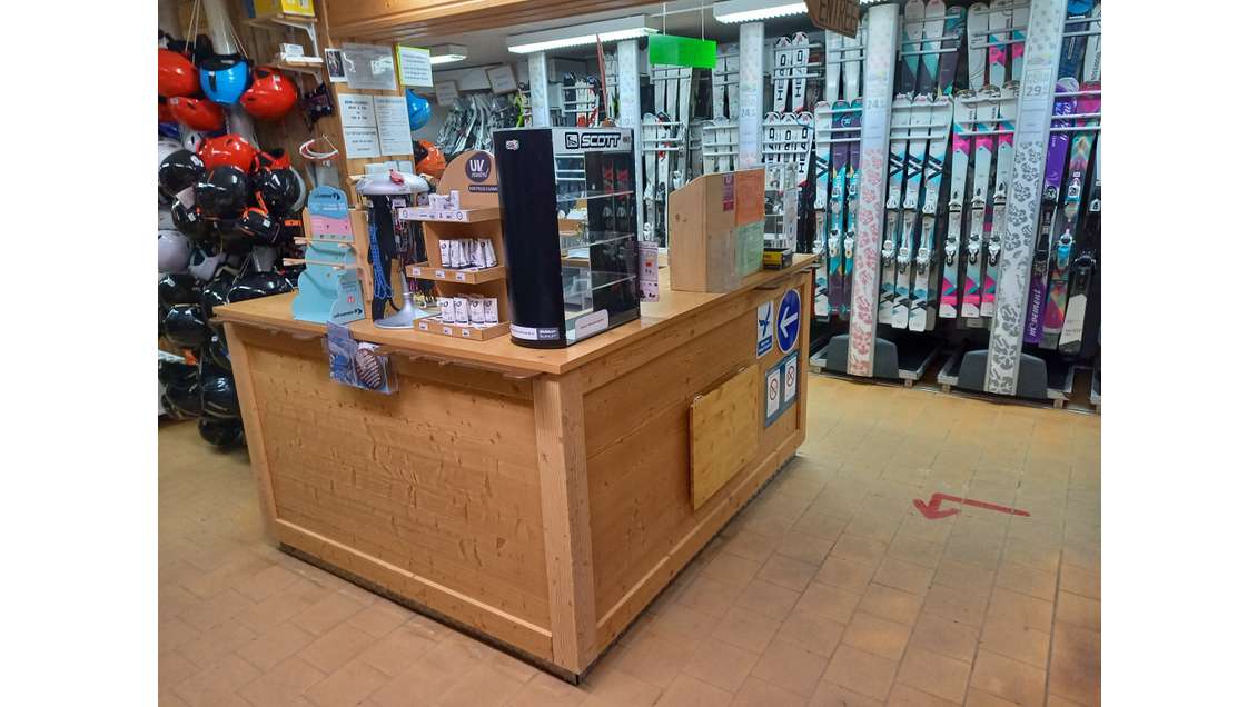 Vente FDC location matériel de ski à Gourette