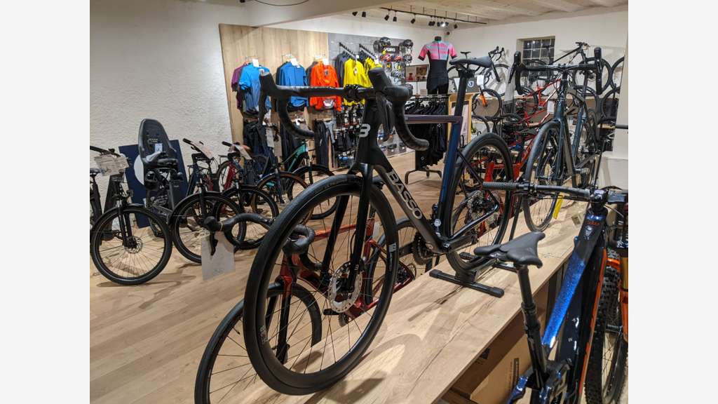 Magasin et atelier de Vélos - FdC - Dt Bail