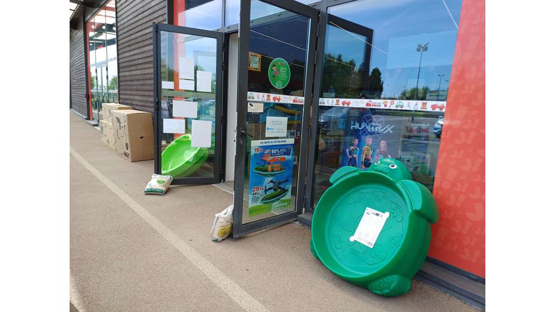 A vendre magasin jeux et jouets sous enseigne - 16
