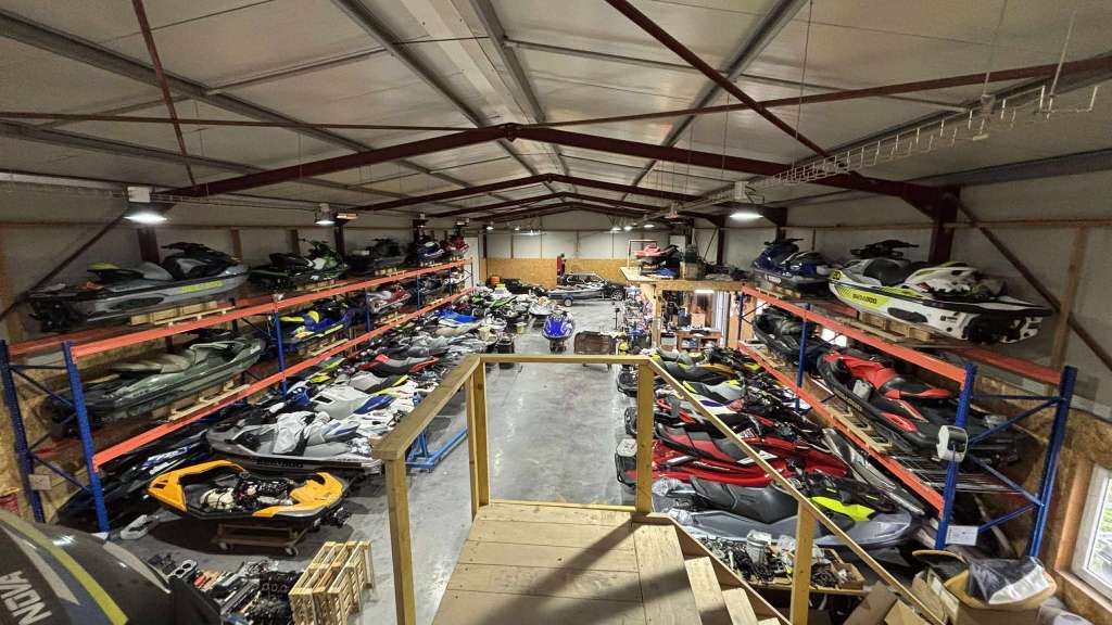 FDC garage spécialisé JET-SKI à céder
