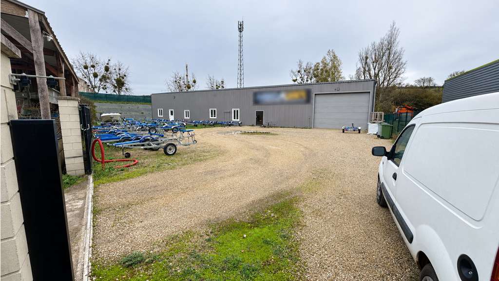 FDC garage spécialisé JET-SKI à céder