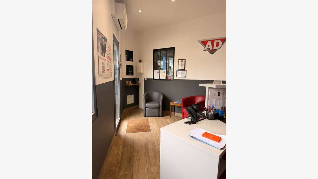 Fonds de commerce garage automobile Clichy s/ Bois