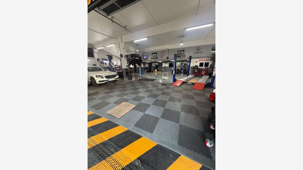 Garage automobile à reprendre à Cannes