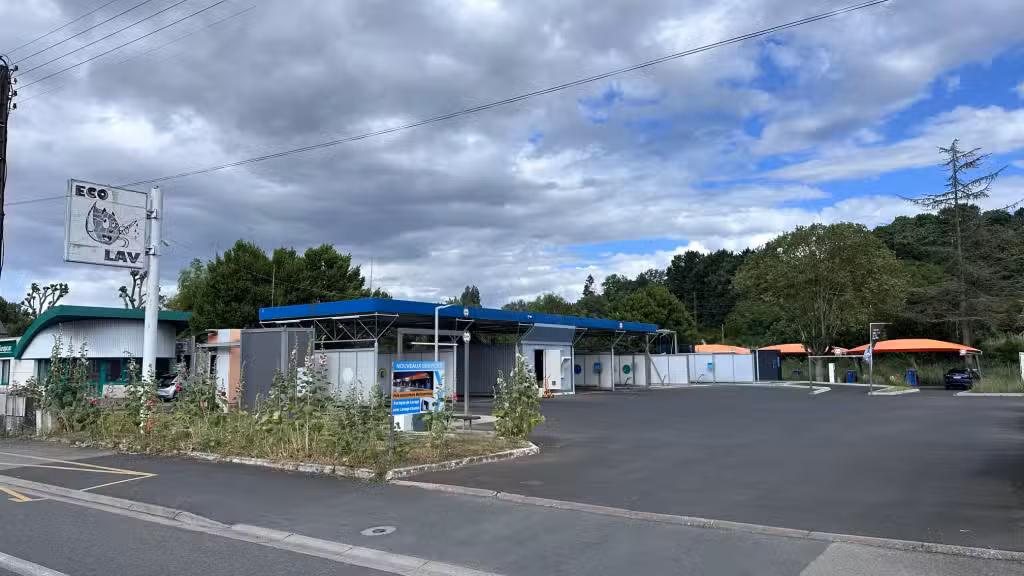 A vendre station de lavage à Châtellerault
