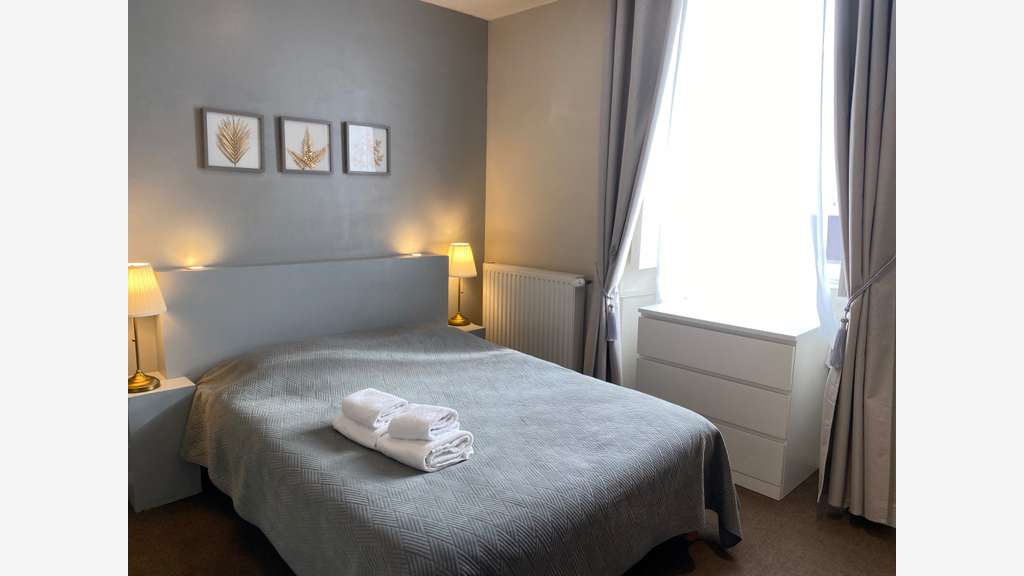 Vente hôtel ** à Nantes avec grande partie privée