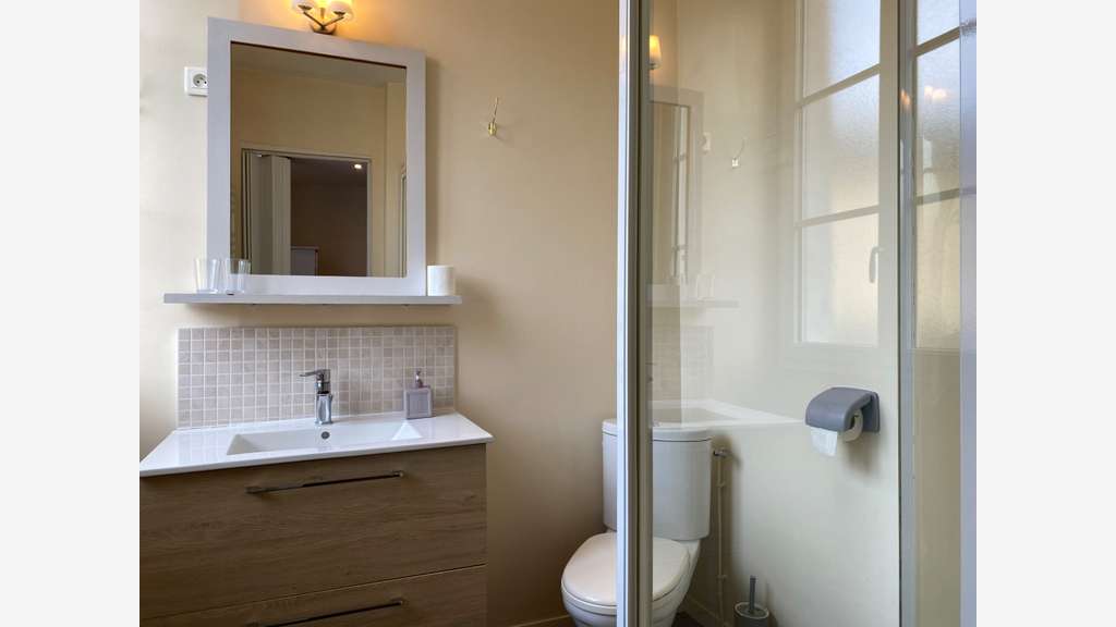 Vente hôtel ** à Nantes avec grande partie privée
